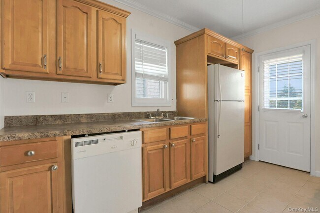 Building Photo - 24 Firth St