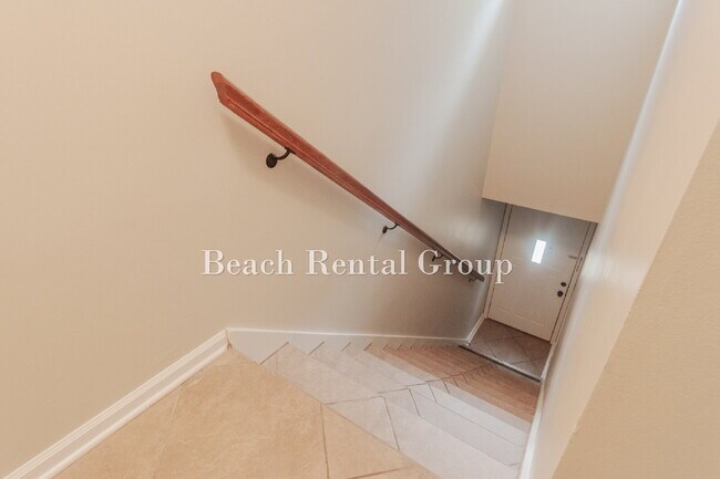 Building Photo - End Unit Townhouse in Myrtle Beach
