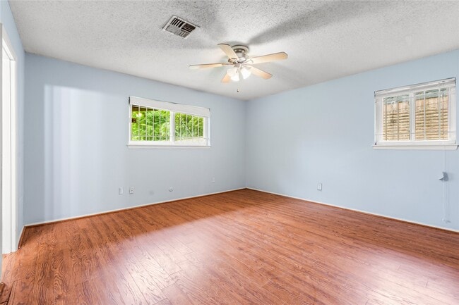 Building Photo - 8203 Braes River Dr