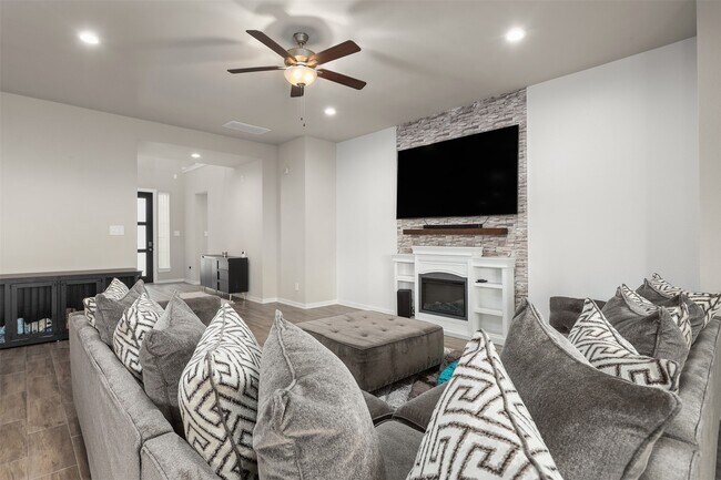 Building Photo - 3109 Secret Lagoon Ln