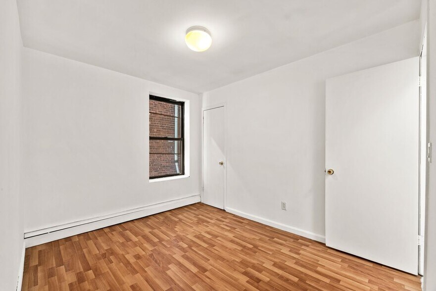 Building Photo - 80 Park Ave