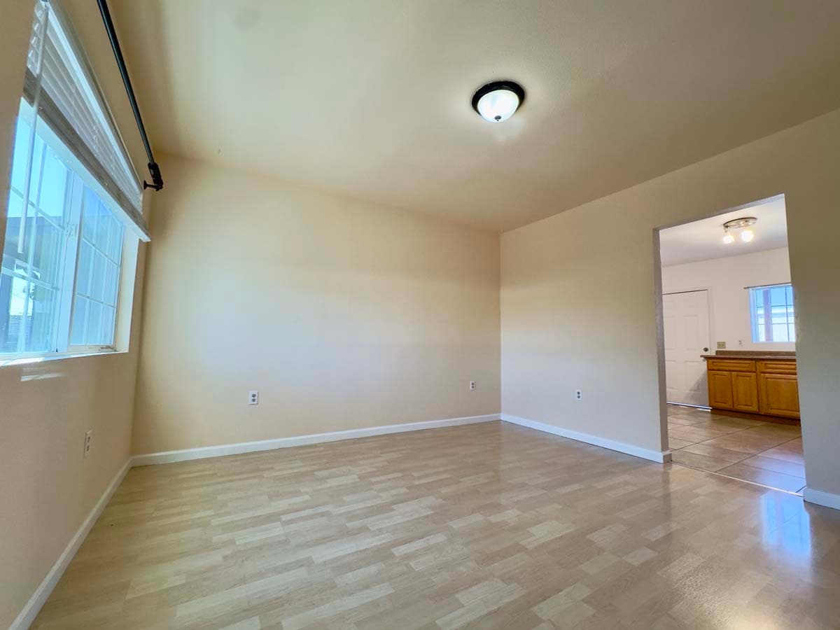 Building Photo - 2731 Chestnut St