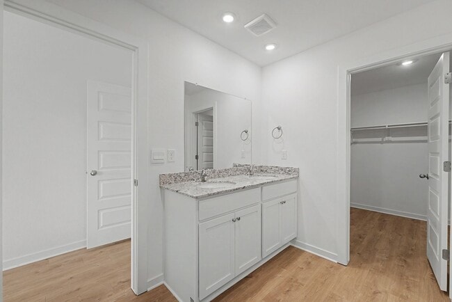 Building Photo - Brand new home waiting for you!