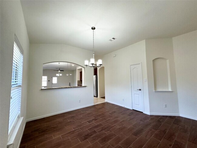 Building Photo - 23702 N Newport Bend