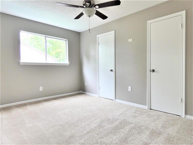 Building Photo - 7511 Renmark Ln