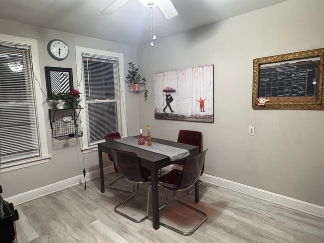 Building Photo - 325 3rd St