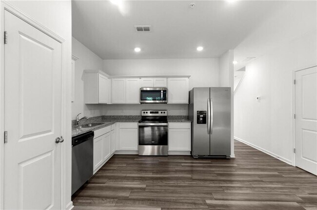 Building Photo - 509 Magnolia Cir