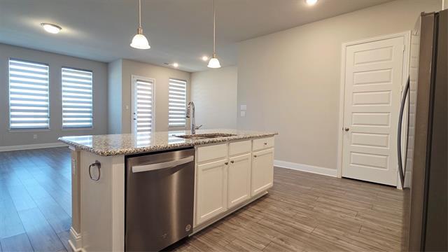 Building Photo - 1922 Renwick Dr