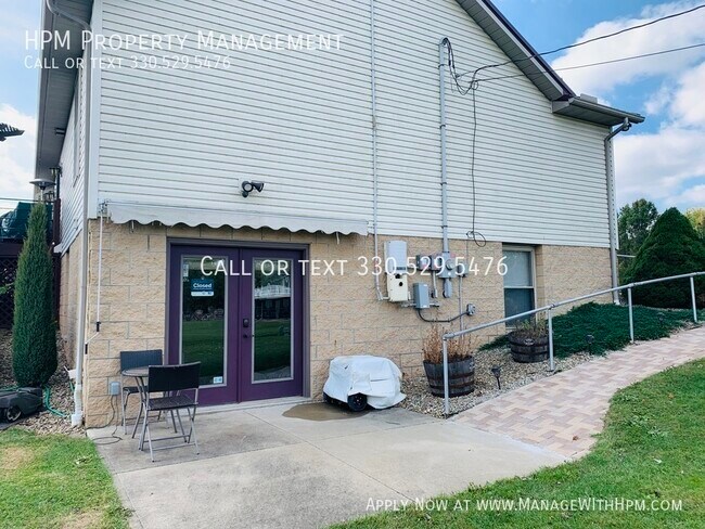 Primary Photo - 12350 Navarre Rd SW