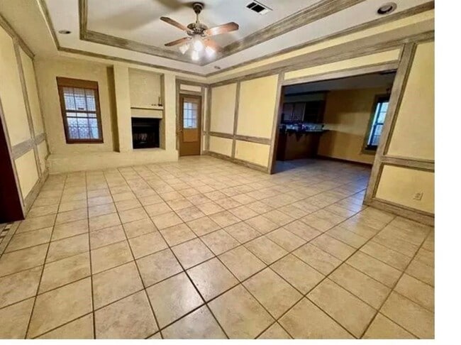 Building Photo - 1218 Meadowridge Dr