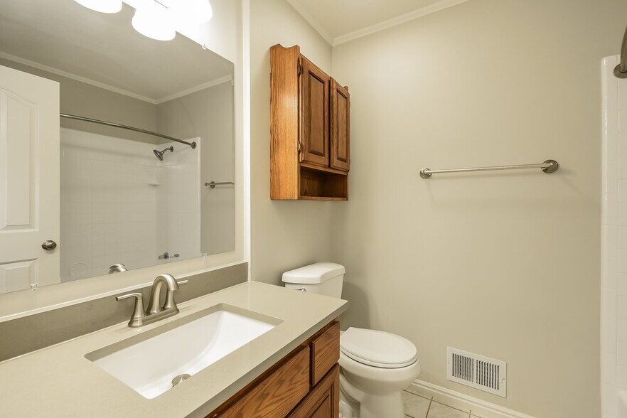 Building Photo - 8017 S 2100 E