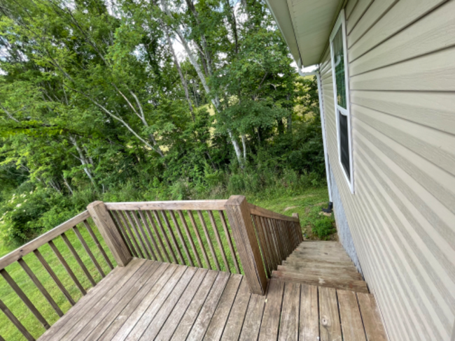Building Photo - 228 Vanover Ln