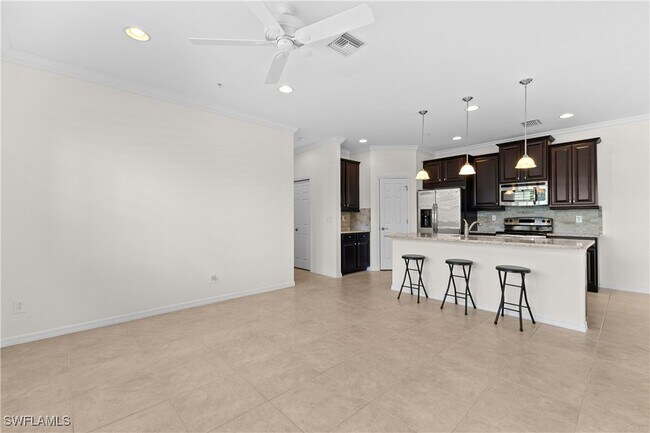 Building Photo - 8531 Violeta St