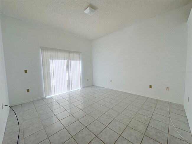 Building Photo - 11732 Cuxham Dr