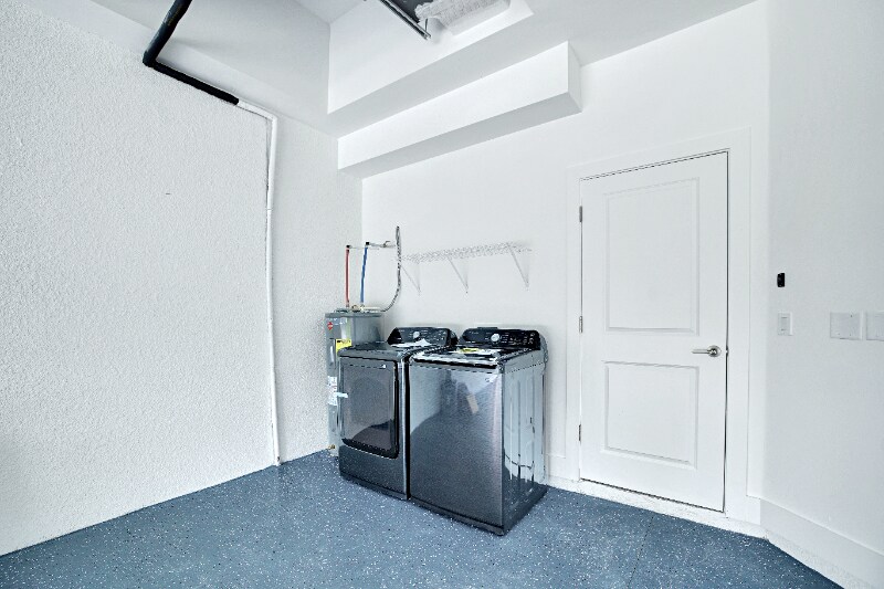 Building Photo - 4842-4842 30th St SW