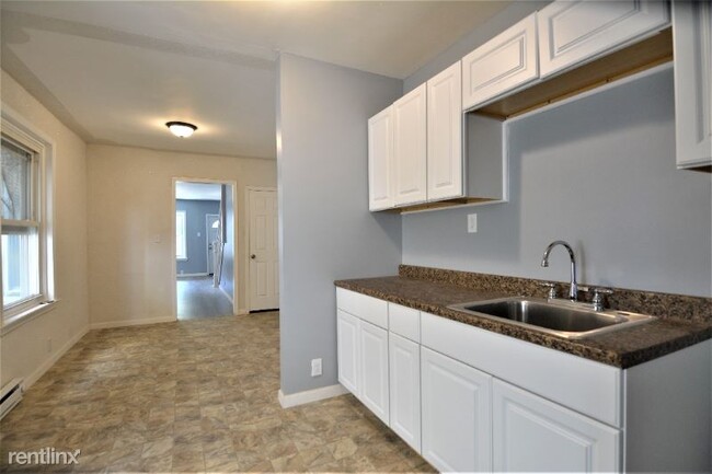 Building Photo - 4 br, 1 bath House - 322 Hanover Ave