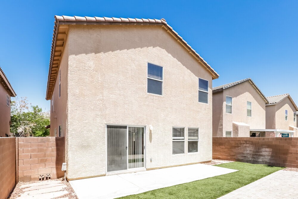 Building Photo - 5033 Diamond Ranch Ave