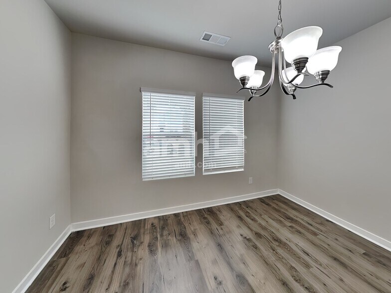 Building Photo - 108 Landsdown Xing