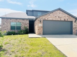 Building Photo - 752 Saratoga Dr