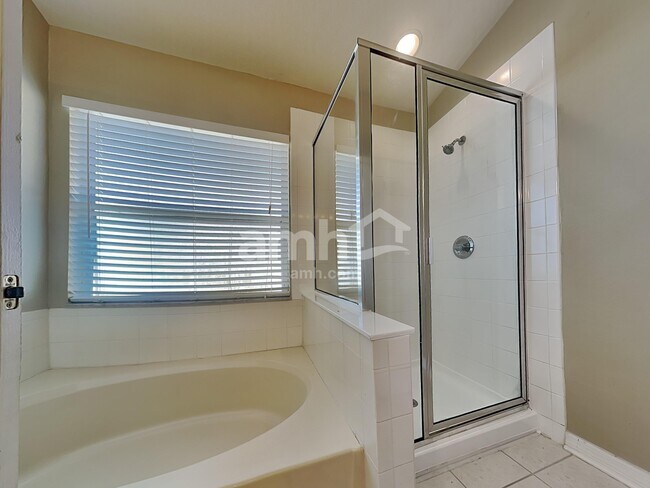 Building Photo - 8622 Tidal Bay Ln