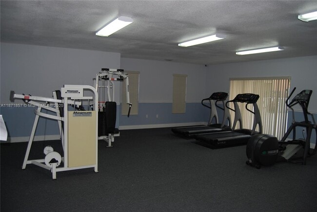 Building Photo - 4910 NW 79th Ave
