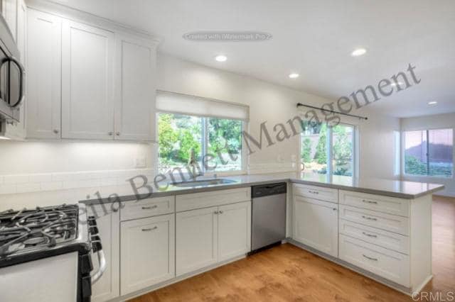 Building Photo - 2404 La Macarena Ave