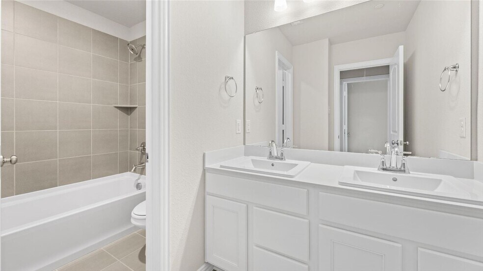 Building Photo - 3716 Paradise Way