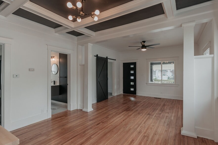 Building Photo - 1630 S 27th St