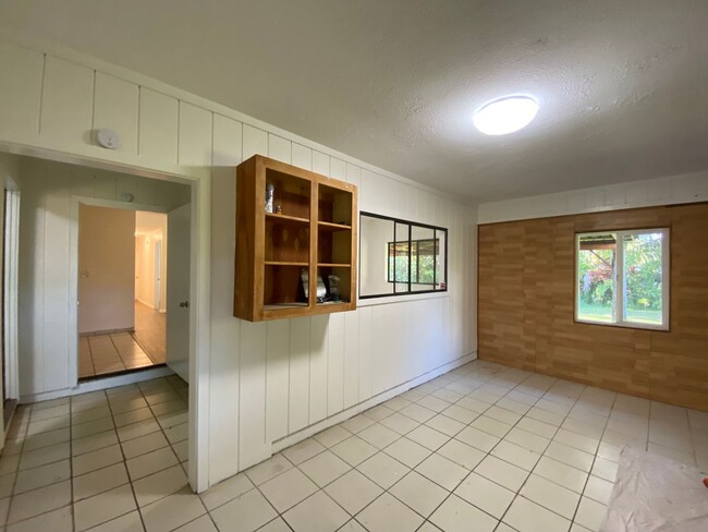 Building Photo - Charming 3-Bedroom Home in Fern Forest – F...