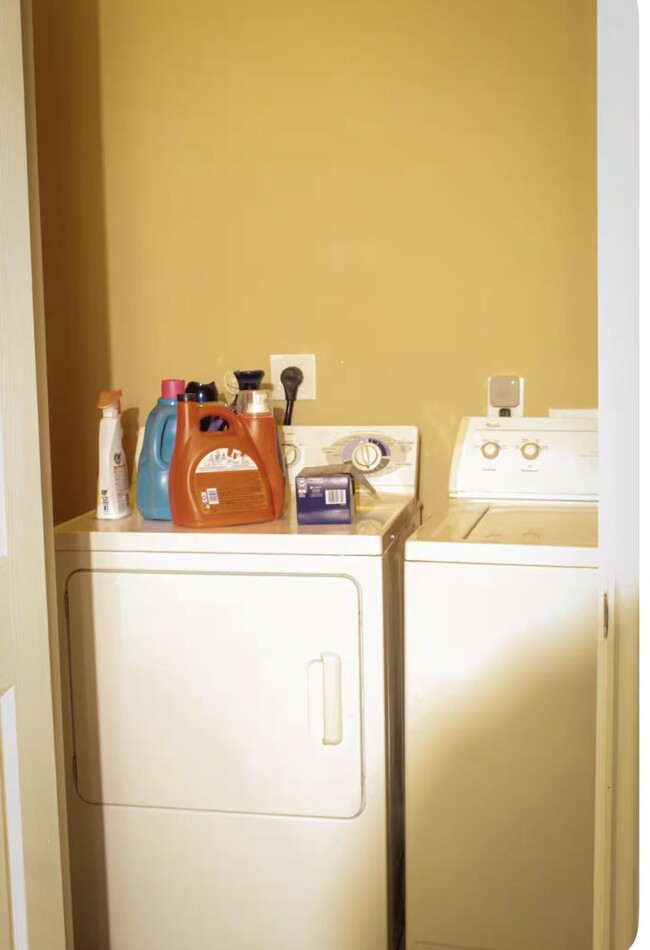 Building Photo - 22119 Canyonwood Park Ln