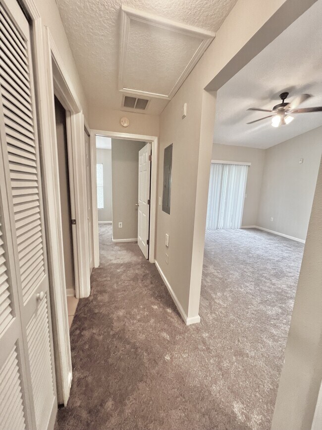 Building Photo - 6100 Maggies Cir