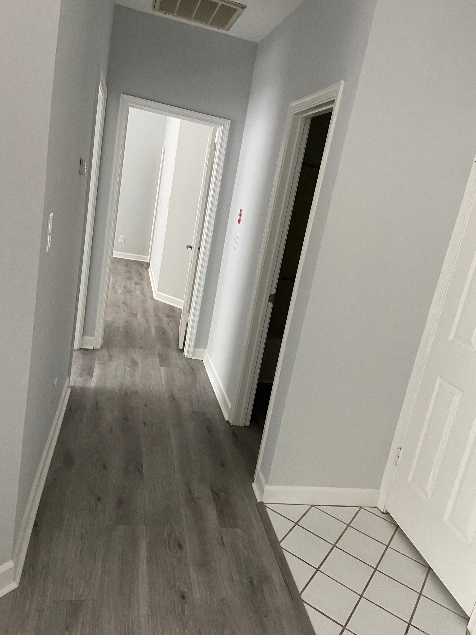 Building Photo - 3205 Jade Ct