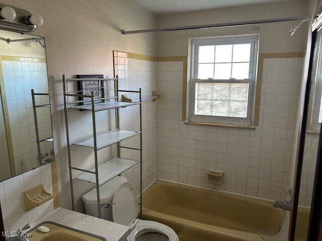 Building Photo - 1286 N Chapel St