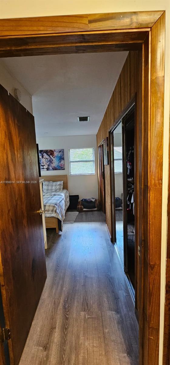 Building Photo - 1411 SW 24th Ct