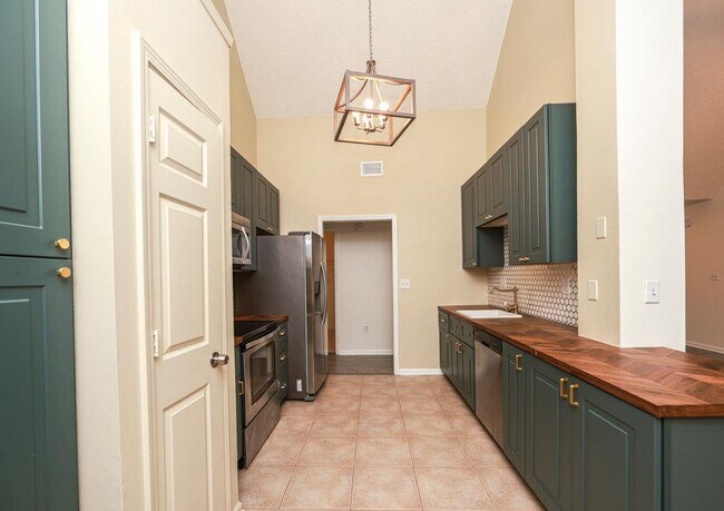 Building Photo - 5377 Fawn Ivey Ln