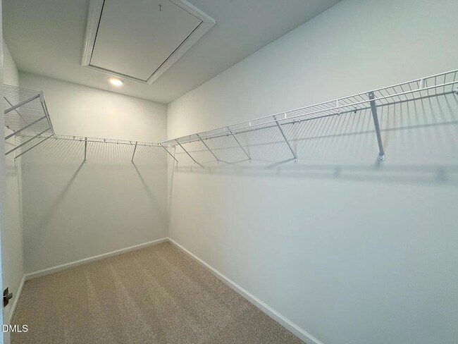 Building Photo - 209 Lily Patch Ln