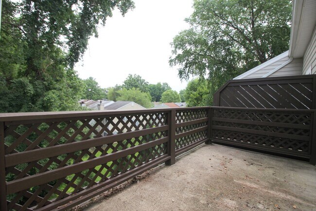 Building Photo - 10118 Oakton Terrace Rd