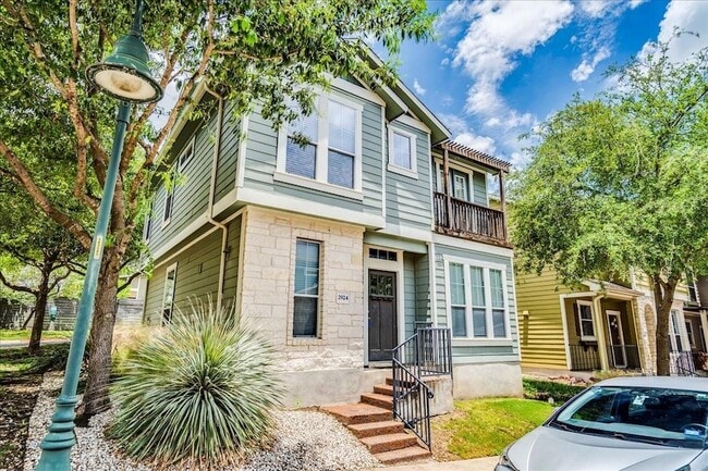 Building Photo - 2924 Bond Dr