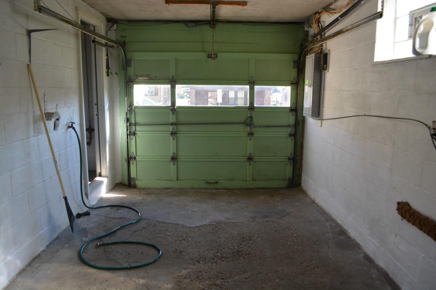 Single car basement garage - 210 E Garden Rd