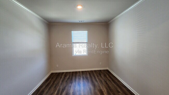 Building Photo - 7670 Demeter Dr