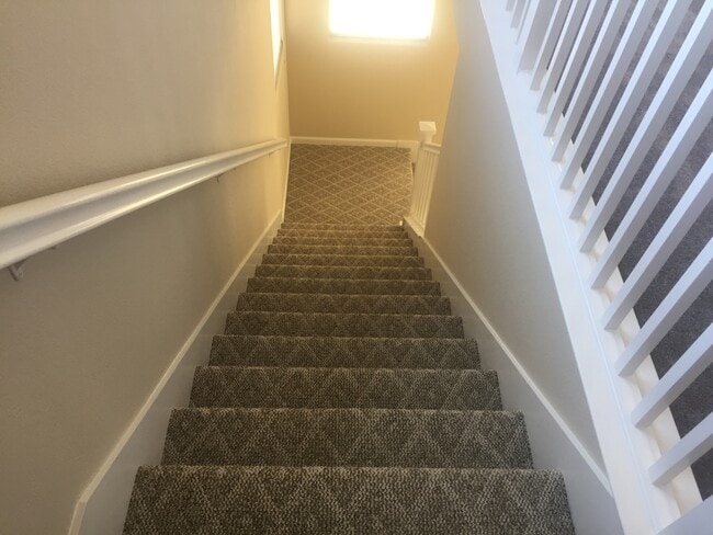 Building Photo - 772 Montecito Ct