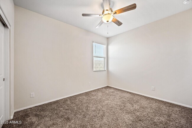 Building Photo - 31027 W Mulberry Dr