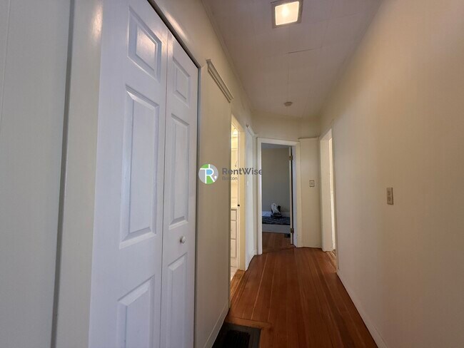 Building Photo - 53 Litchfield St