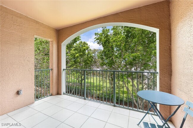 Building Photo - 1210 Wildwood Lakes Blvd