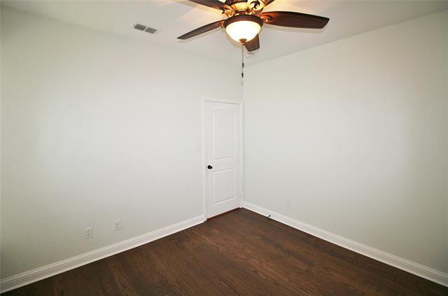 Building Photo - 1713 Fair Oaks Ln