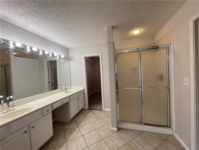 Building Photo - 2355 Black Rock Dr