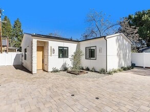 Building Photo - 19531 Strathern St