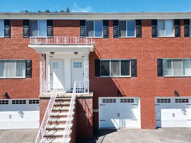 Building Photo - 2598 Chamberlain Rd