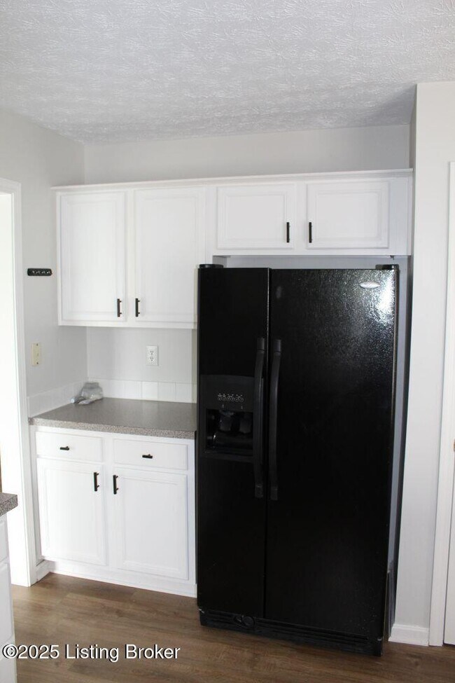 Building Photo - 10945 Symington Cir