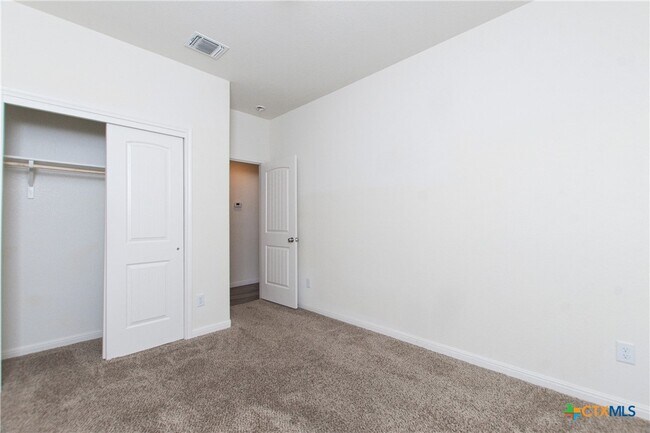 Building Photo - 6700 Catherine Dr